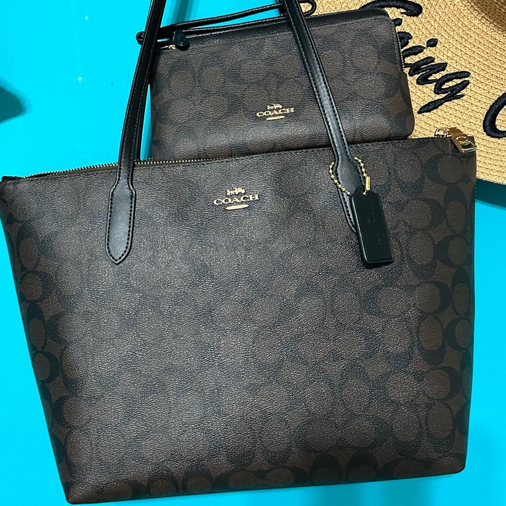 Coach purse and wallet